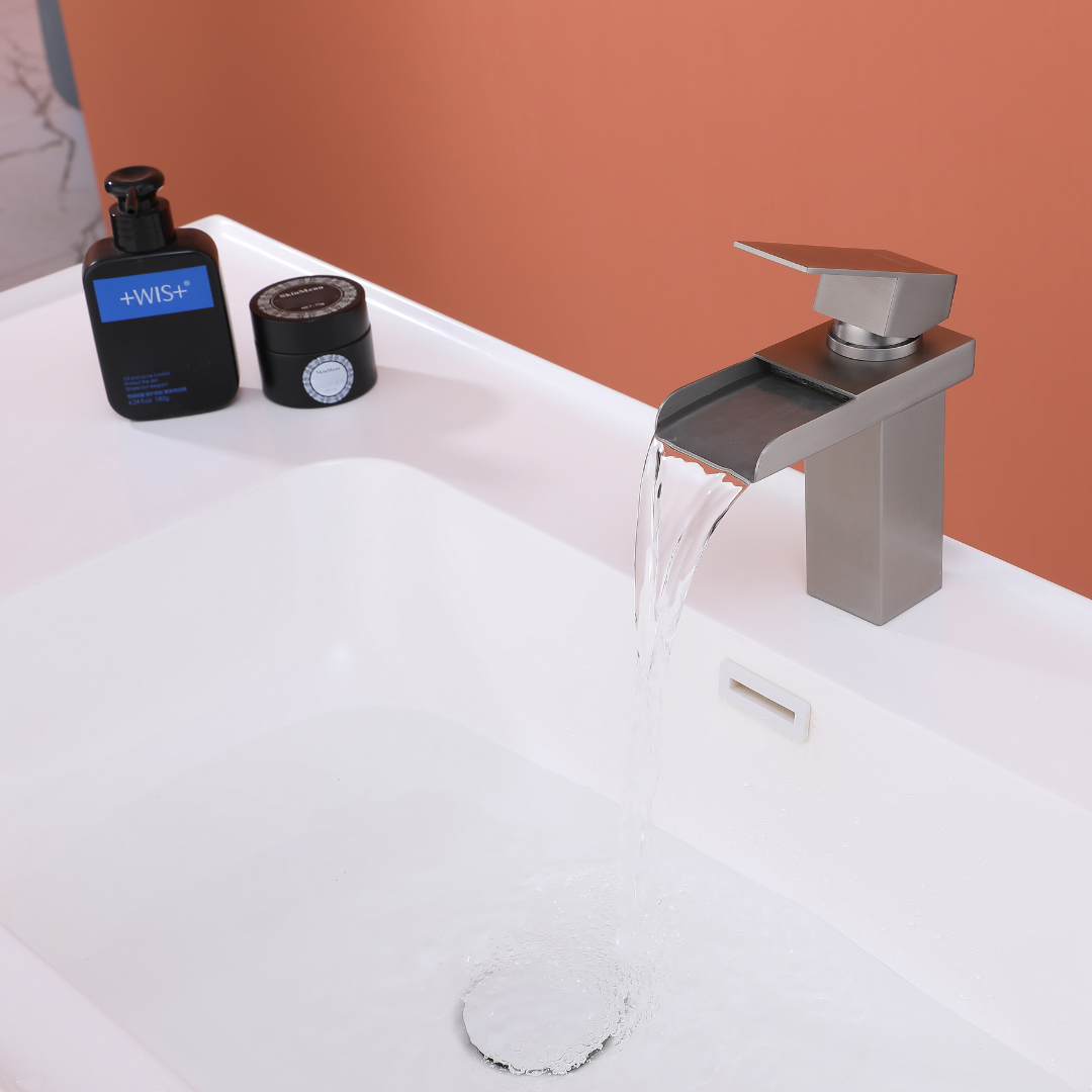 Robinet cascade pour salle de bain