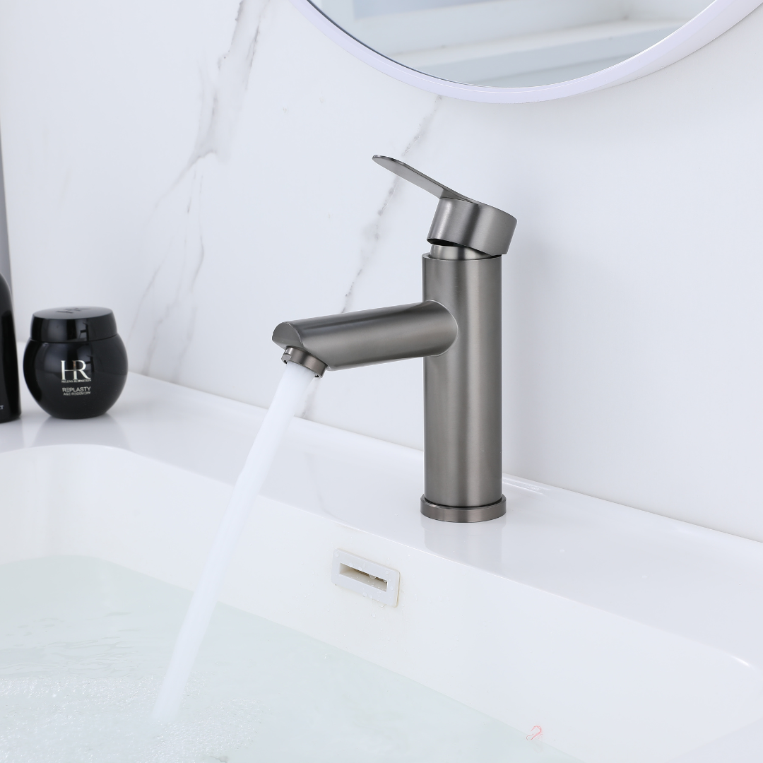 Robinet compact pour salle de bain couleur gris métallisé