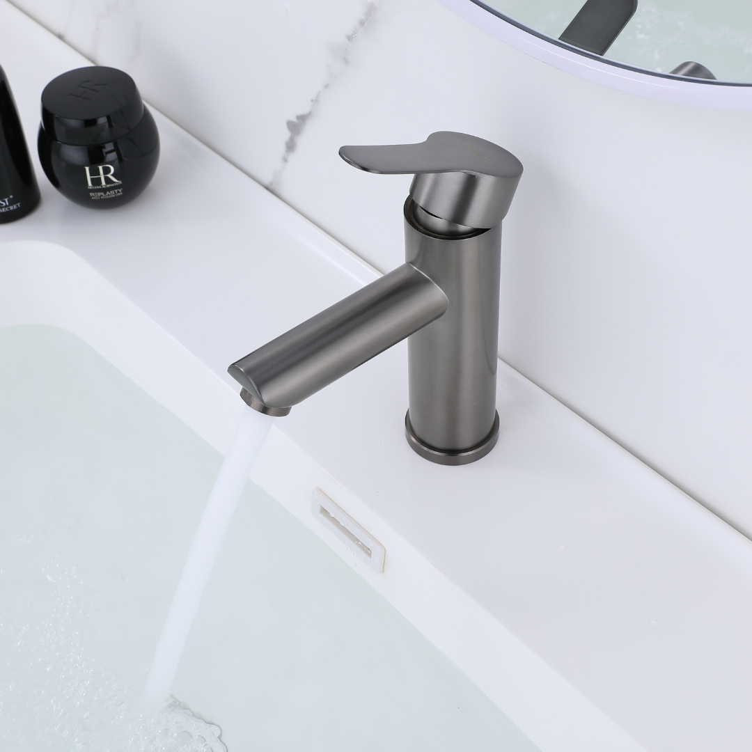 Robinet compact pour salle de bain couleur gris métallisé